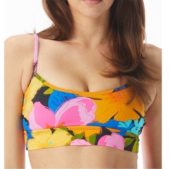 SUNDAZED Gianna Floral-Print Mid-Line Bikini Top, swimsuit top - Picture 1 of 7